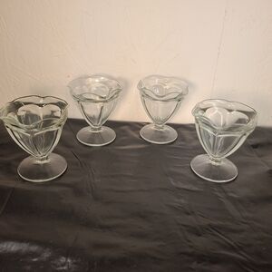 Set of 4 Clear Glass Dessert Cups, 4.5" Tall, 4.25" Diameter, Glossy Finish